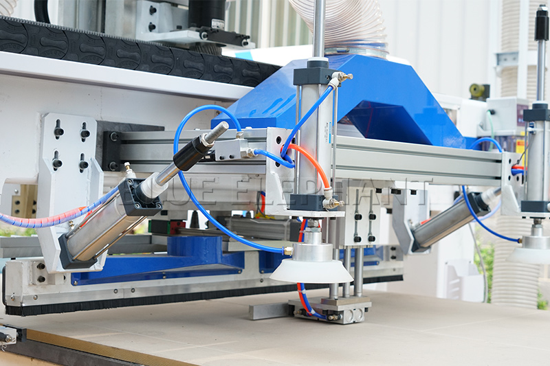 自動上下料無孔工藝開料機(jī)