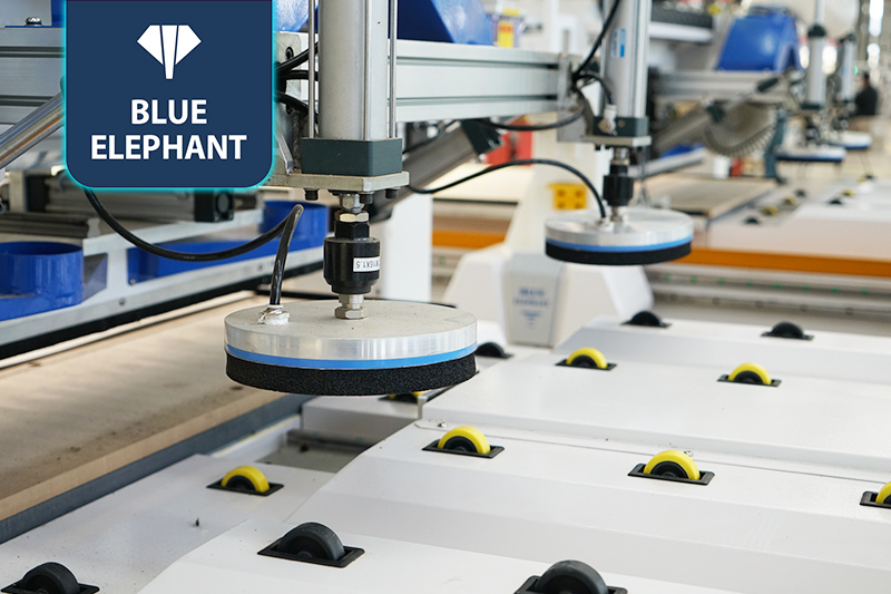 貼標(biāo)鉆切一體機(jī)